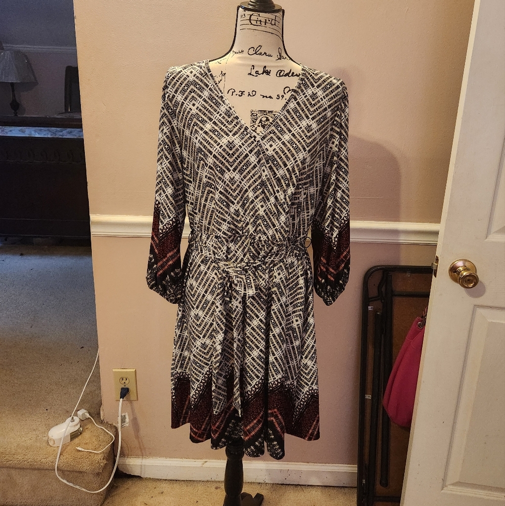 Cute vneck dress